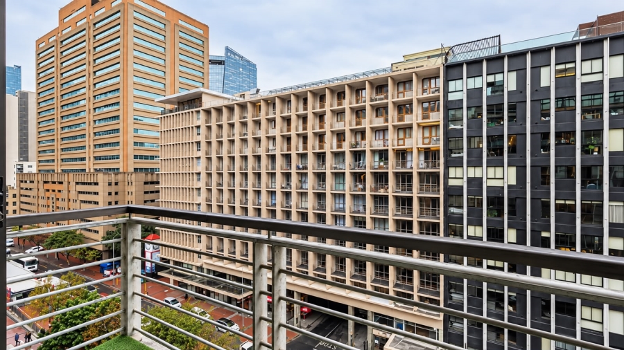 2 Bedroom Property for Sale in Cape Town City Centre Western Cape